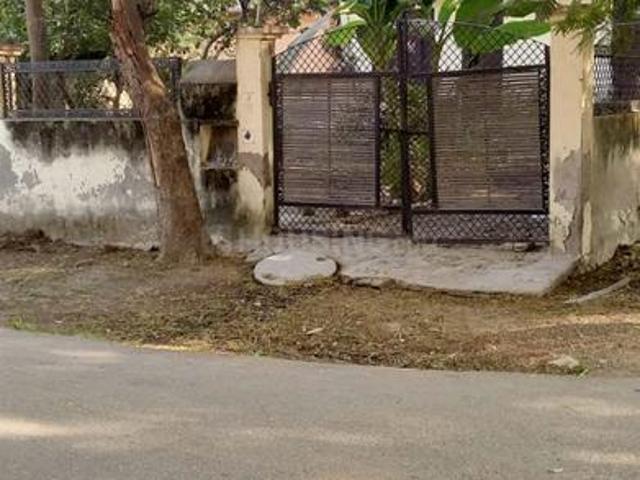 Residential Plot in Swarn Nagari for resale Greater Noida. The reference number is 20808274