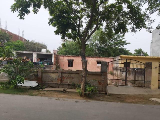Residential Plot in Swarn Nagari for resale Greater Noida. The reference number is 20107796