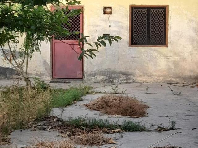 Residential Plot in Swarn Nagari for resale Greater Noida. The reference number is 21086421
