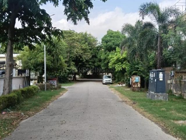 Residential Plot in Swarn Nagari for resale Greater Noida. The reference number is 21232795