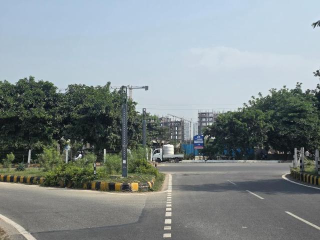 Residential Plot in Swarn Nagari for resale Greater Noida. The reference number is 21266176