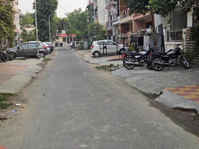 Residential Plot in Swarn Nagari for resale Greater Noida. The reference number is 21318274