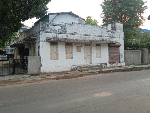 Residential Plot in Sabarmati for resale Ahmedabad. The reference number is 6991446