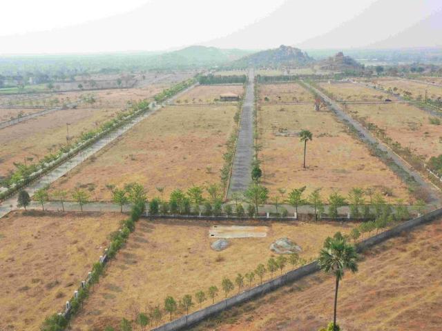 Residential Plot in Sadasivpet for resale Sangareddy. The reference number is 19480908