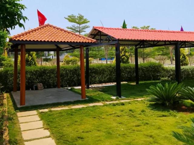 Residential Plot in Sadasivpet for resale Sangareddy. The reference number is 20127074