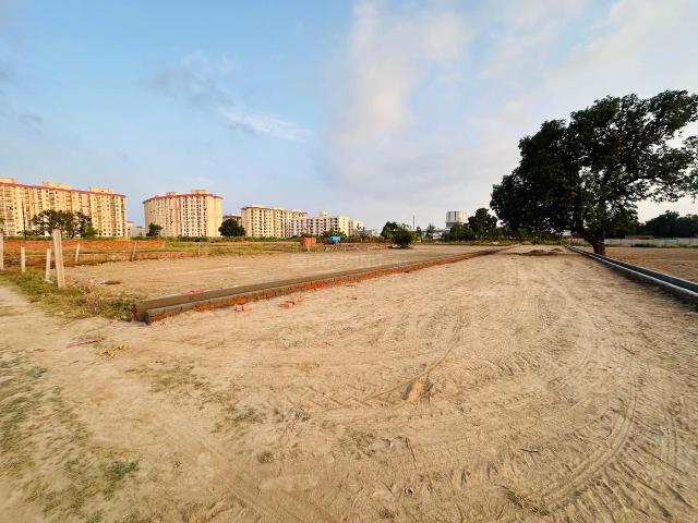 Residential Plot in Safedabad for resale Lucknow. The reference number is 20635328