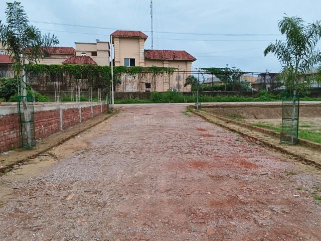 Residential Plot in Safedabad for resale Lucknow. The reference number is 21059404