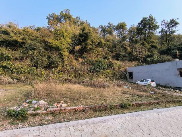 Residential Plot in Sahastradhara Road for resale Dehradun. The reference number is 19207342
