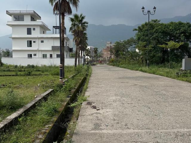 Residential Plot in Sahastradhara Road for resale Dehradun. The reference number is 20345404