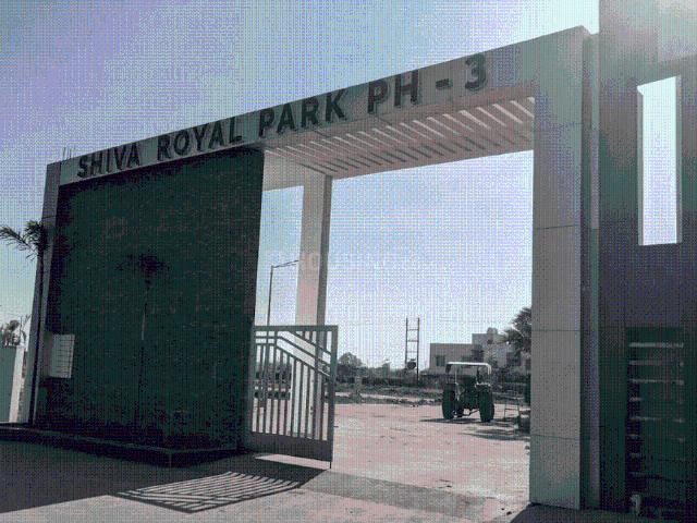 Residential Plot in Salaiya for resale Bhopal. The reference number is 19165673