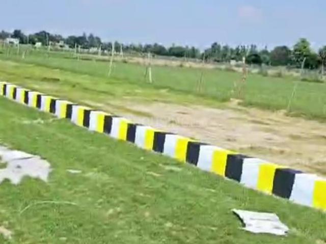 Residential Plot in Sandaha for resale Varanasi. The reference number is 17864837