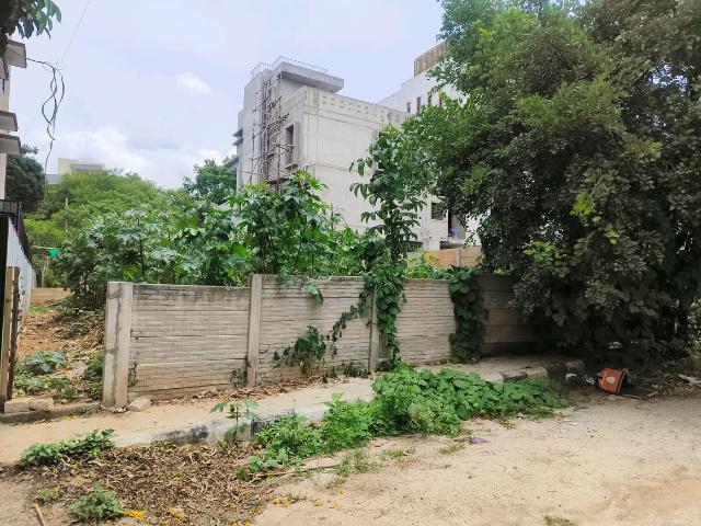 Residential Plot in Sanjaynagar for resale Bengaluru. The reference number is 20706121