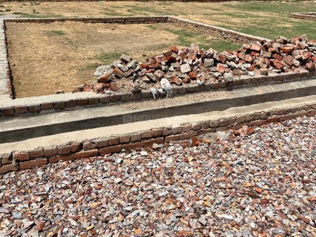 Residential Plot in Sarai Azamabad for resale Mathura. The reference number is 19970556