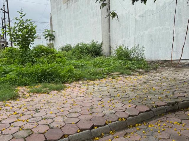 Residential Plot in Scheme No 114 for resale Indore. The reference number is 20854278