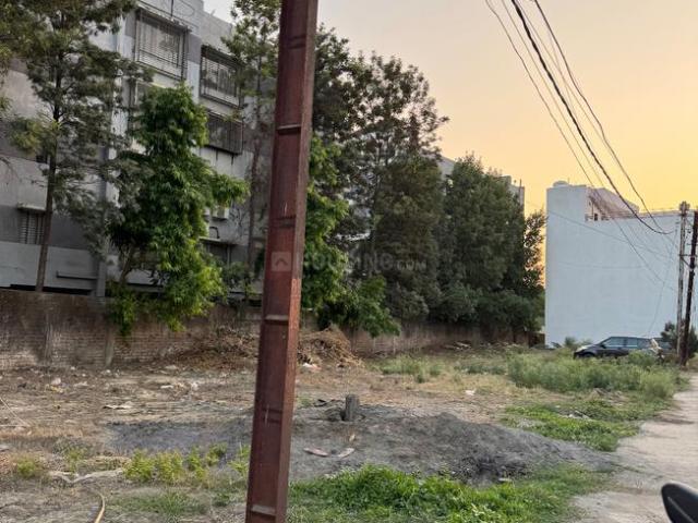 Residential Plot in Scheme No 114 for resale Indore. The reference number is 20108131