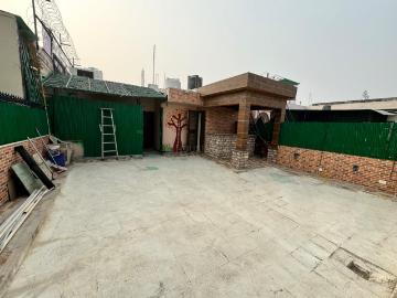 Residential Plot in Sector 40 for resale Noida. The reference number is 14190056