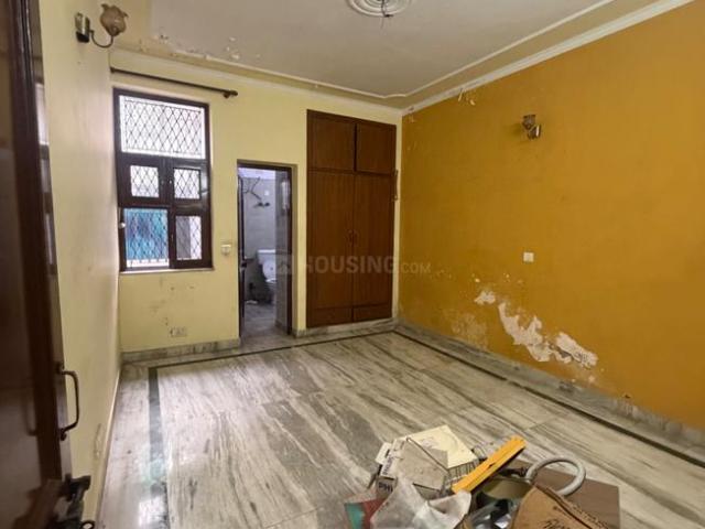 Residential Plot in Sector 40 for resale Noida. The reference number is 21177406