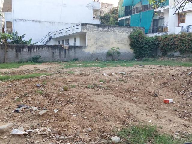 Residential Plot in Sector 42 for resale Gurgaon. The reference number is 20817588