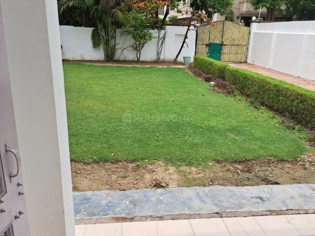 Residential Plot in Sector 44 for resale Noida. The reference number is 14900937