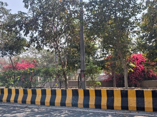 Residential Plot in Sector 44 for resale Noida. The reference number is 19666399