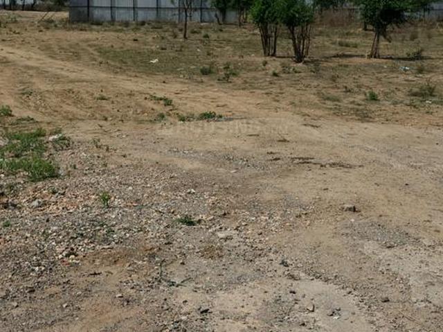 Residential Plot in Sector 44 for resale Noida. The reference number is 19896449