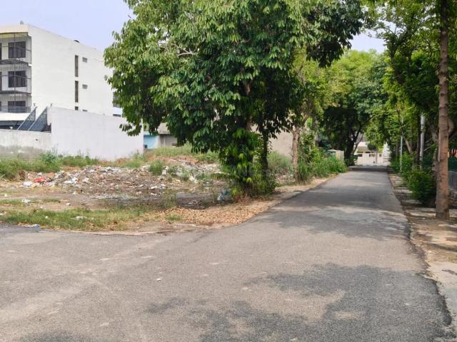 Residential Plot in Sector 44 for resale Noida. The reference number is 20675275