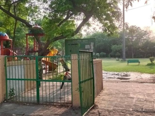 Residential Plot in Sector 44 for resale Noida. The reference number is 21097435