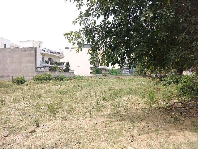 Residential Plot in Sector 45 for resale Gurgaon. The reference number is 20621034