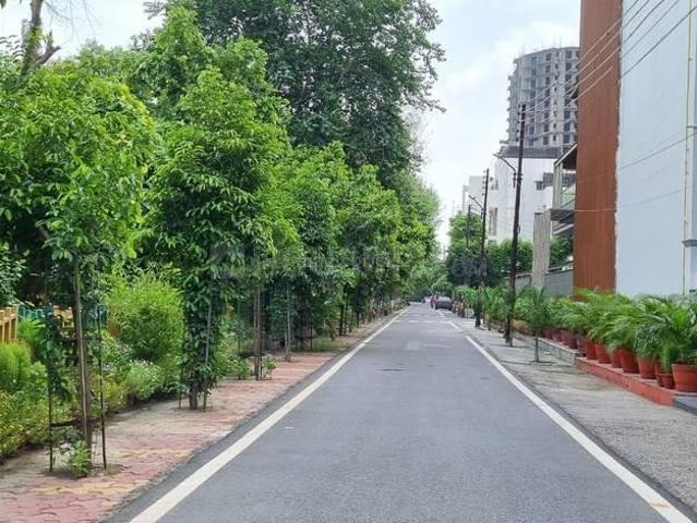 Residential Plot in Sector 46 for resale Noida. The reference number is 19971790