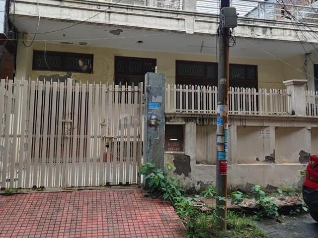 Residential Plot in Sector 46 for resale Noida. The reference number is 20843203