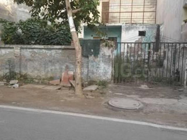 Residential Plot in Sector 48 for resale Noida. The reference number is 19893708