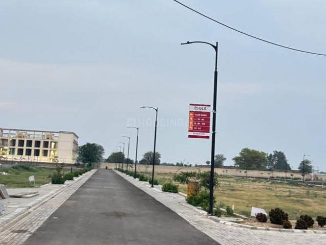 Residential Plot in Sector 4 for resale Sohna. The reference number is 17921927