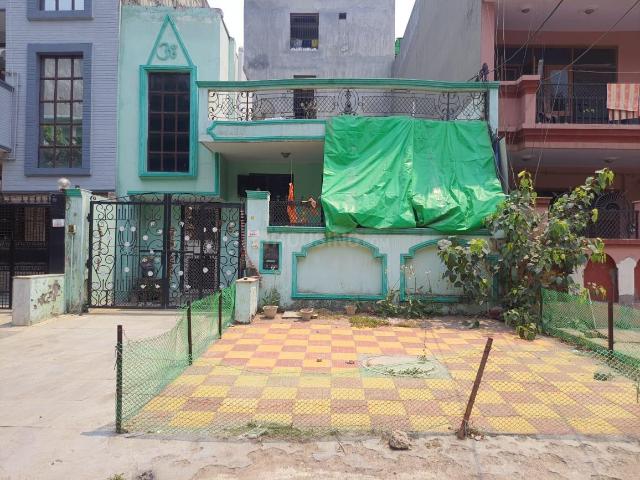 Residential Plot in Sector 50 for resale Noida. The reference number is 20128307