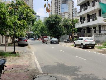 Residential Plot in Sector 51 for resale Noida. The reference number is 20151472