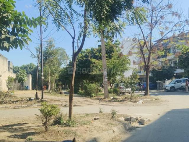 Residential Plot in Sector 51 for resale Gurgaon. The reference number is 18293420