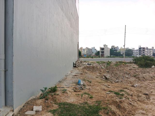 Residential Plot in Sector 57 for resale Gurgaon. The reference number is 18349559