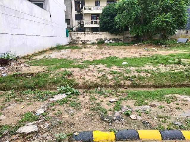 Residential Plot in Sector 57 for resale Gurgaon. The reference number is 20366637