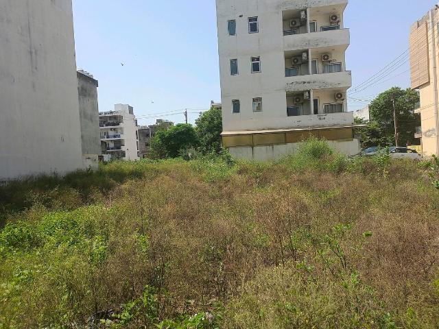 Residential Plot in Sector 57 for resale Gurgaon. The reference number is 21050121