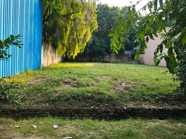 Residential Plot in Sector 57 for resale Gurgaon. The reference number is 21250851
