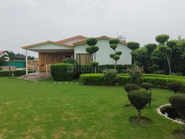 Residential Plot in Sector 55 for resale Noida. The reference number is 19046659