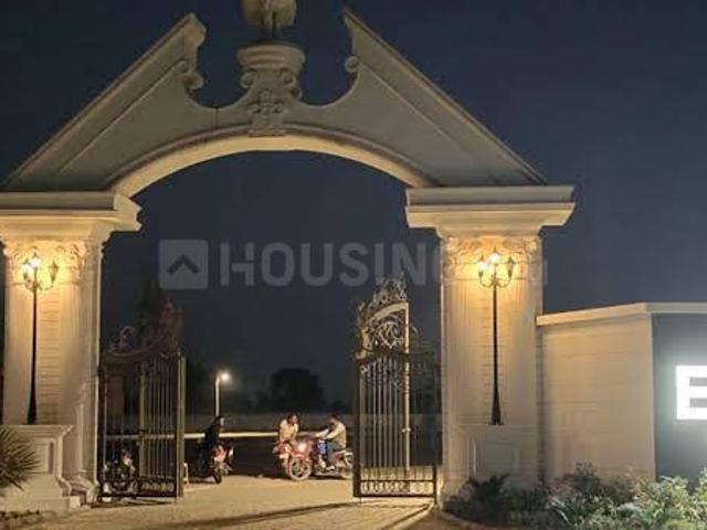 Residential Plot in Sector 5 for resale Sohna. The reference number is 14069794