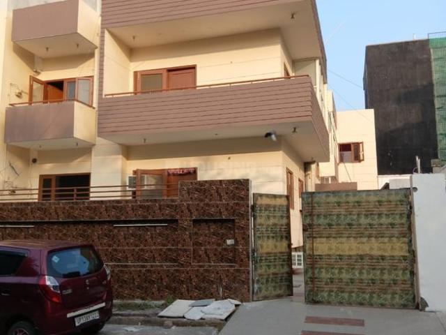 Residential Plot in Sector 70 for resale Noida. The reference number is 19447423