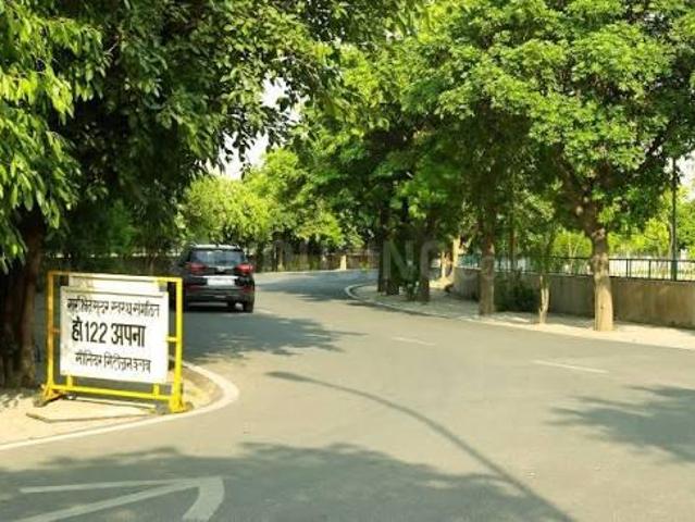 Residential Plot in Sector 70 for resale Noida. The reference number is 20900001