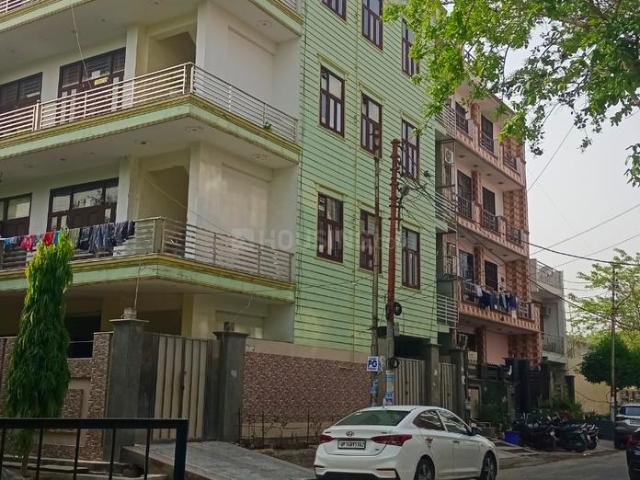 Residential Plot in Sector 71 for resale Noida. The reference number is 20363473