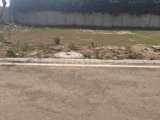 Residential Plot in Sector 77 for resale Faridabad. The reference number is 19447275
