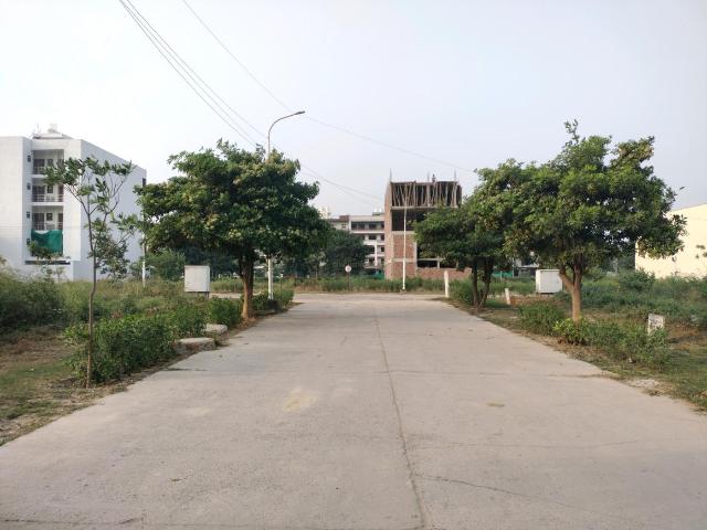 Residential Plot in Sector 77 for resale Faridabad. The reference number is 21272406