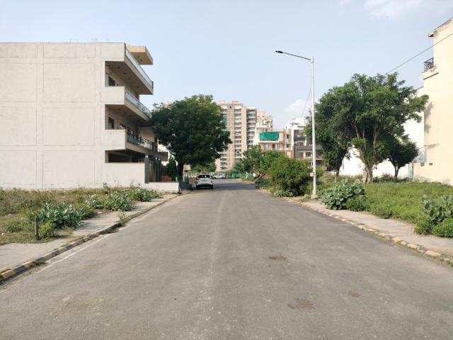 Residential Plot in Sector 75 for resale Faridabad. The reference number is 21086018