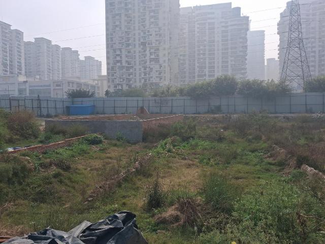 Residential Plot in Sector 76 for resale Noida. The reference number is 19420655