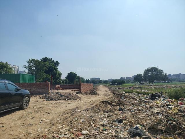 Residential Plot in Sector 76 for resale Noida. The reference number is 21339053