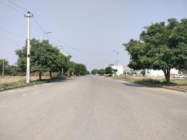 Residential Plot in Sector 76 for resale Faridabad. The reference number is 20036938